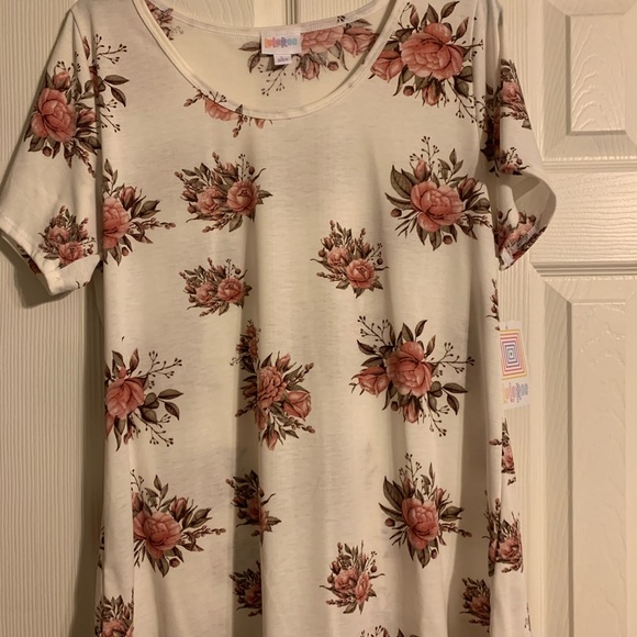 Lularoe Classic T - Picture 5 of 6
